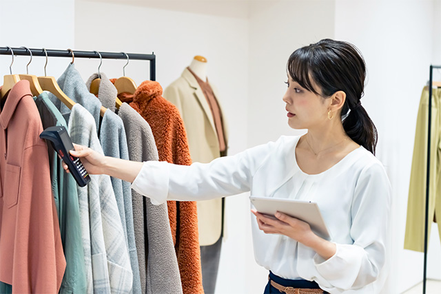 エクセル管理の限界？アパレル在庫管理システム導入でミスをゼロに